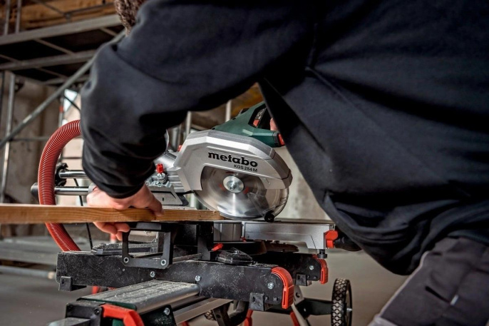 Торцовочная пила Metabo KGS 254 M set 1450Вт 5000об/мин d 254мм