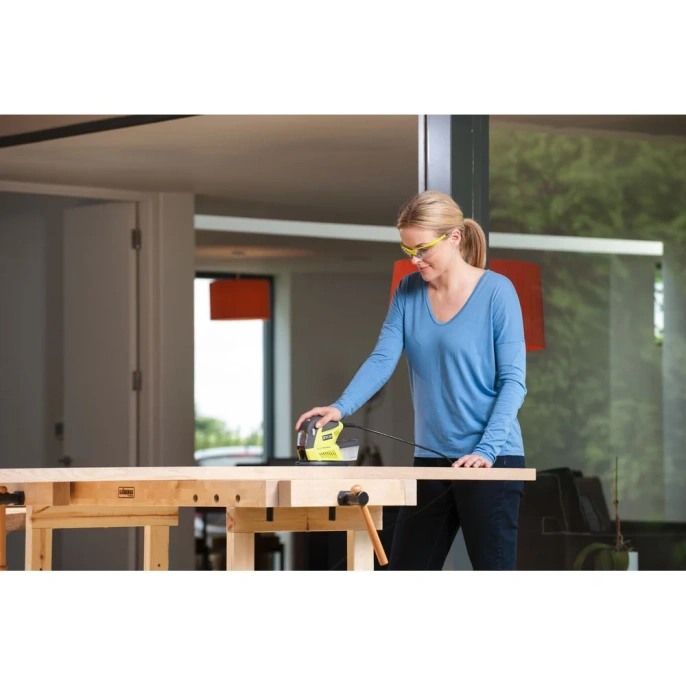 Универсальная шлифмашина Ryobi + 30 шлифлистов RMS180-SA30 5133002910