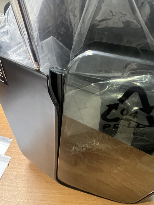 Уничтожитель бумаг Fellowes PowerShred LX25, P-4, 4х37 мм, 6 лист. одновременно, 11.5л [fs-41705]