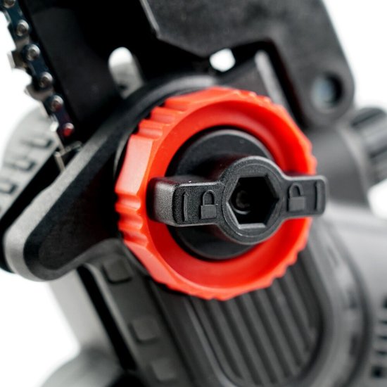 Электропила цепная TEH LPS508-1B (длина шины: 20 см, шаг цепи: 1.4”, количество звеньев: 45 шт, толщина звена: 1.1 мм, max диаметр среза: 190 мм, скорость вращения цепи: 8 м/с, ручная накачка подачи масла, комплектация: акб  4ач, зу, кейс)