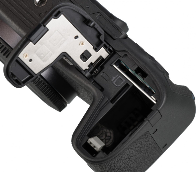 Фотоаппарат Canon EOS RP черный 26.2Mpix 3" 4K WiFi LP-E17 без объектива