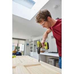 Ударная дрель-шуруповерт Ryobi ONE+ R18PD3-0  без аккумулятора в комплекте 5133002888