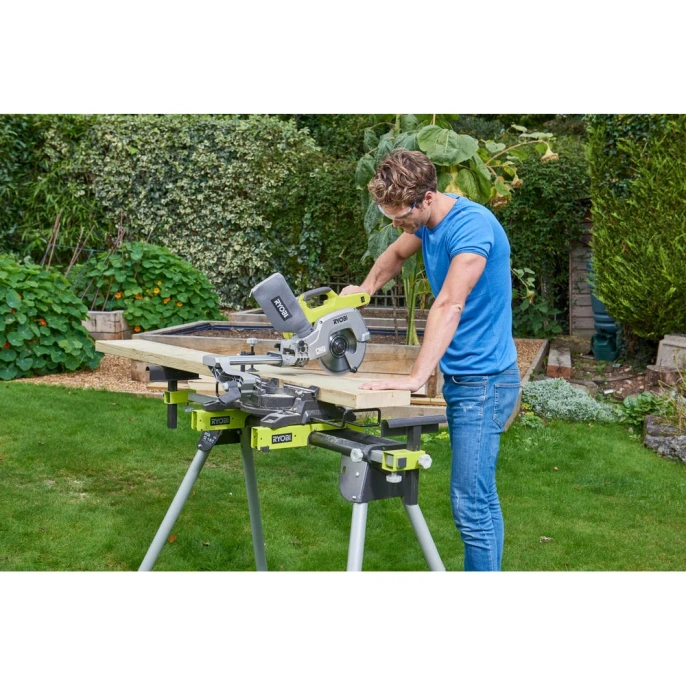 Аккумуляторная торцовочно-усовочная пила Ryobi ONE+ R18MS216-0 5133003597