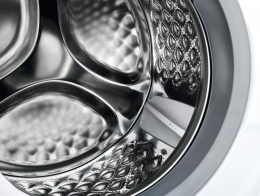 Стиральная машина Electrolux EW8F4482E, с фронтальной загрузкой, 8кг, 1400об/мин, с паром, с английской панелью управления