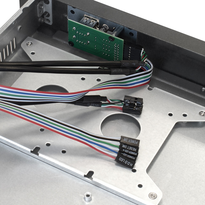 Серверный корпус ExeGate Pro 1U390-01 <RM 19", высота 1U, глубина 390, без БП, USB> EX279686RUS