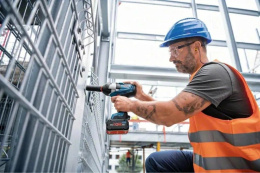 Гайковерт Bosch GDS 18V-1000 carton аккум. патрон:квад.1/2" 06019J8300