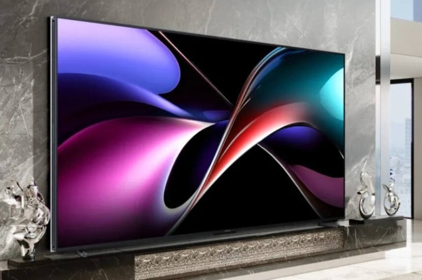 Hisense выпустила огромные телевизоры с экранами RGB-miniLED