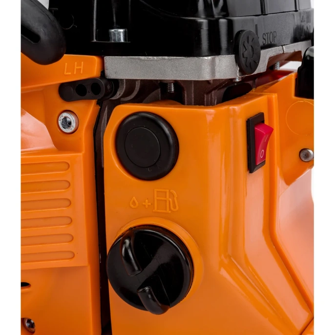 Бензопила 3,5 л.с., шина 18 дюймов, Gigant GTSL-02