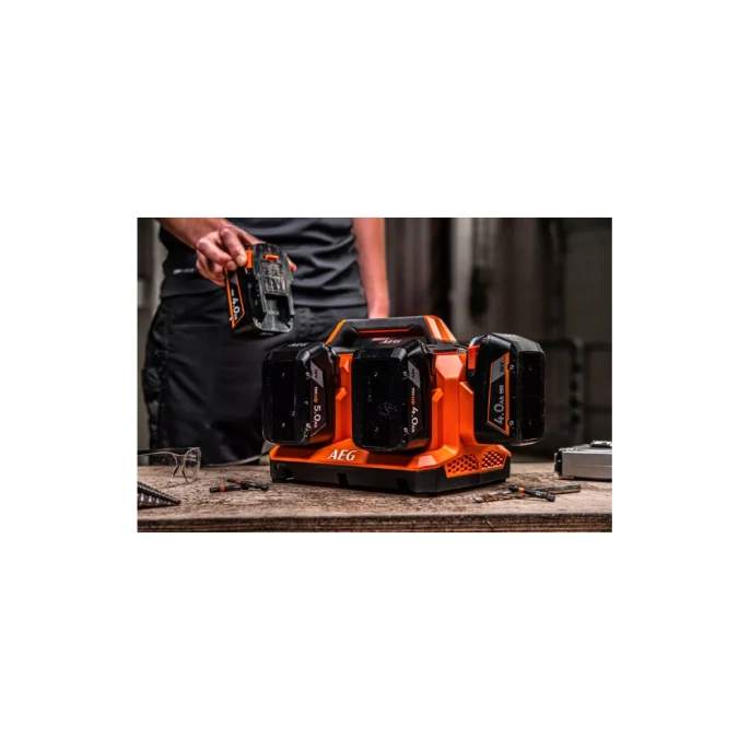 Зарядное устройство 6 портовое AEG BL18C6 18В 4935480051