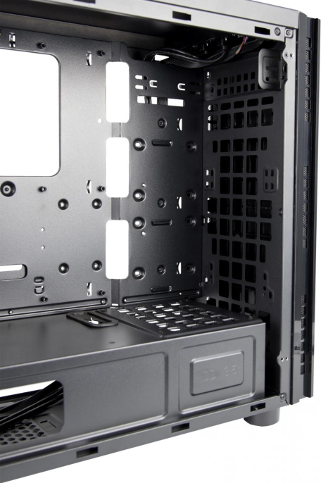 Корпус ATX CHIEFTEC Hawk, Midi-Tower, без БП, черный [al-02b-tg-op]