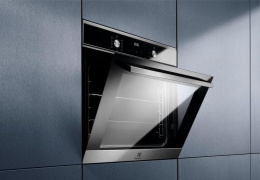 Духовой шкаф электрический Electrolux EOF5H40BX, дверца с 2 стеклами, черный
